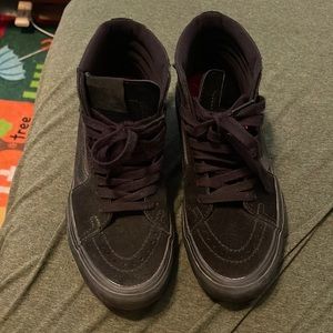Like new high top vans